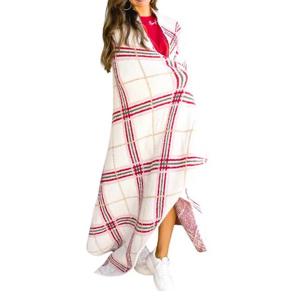 NEW INSTYLE get cozy christmas plaid blanket in red plaid - Picture 2 of 4